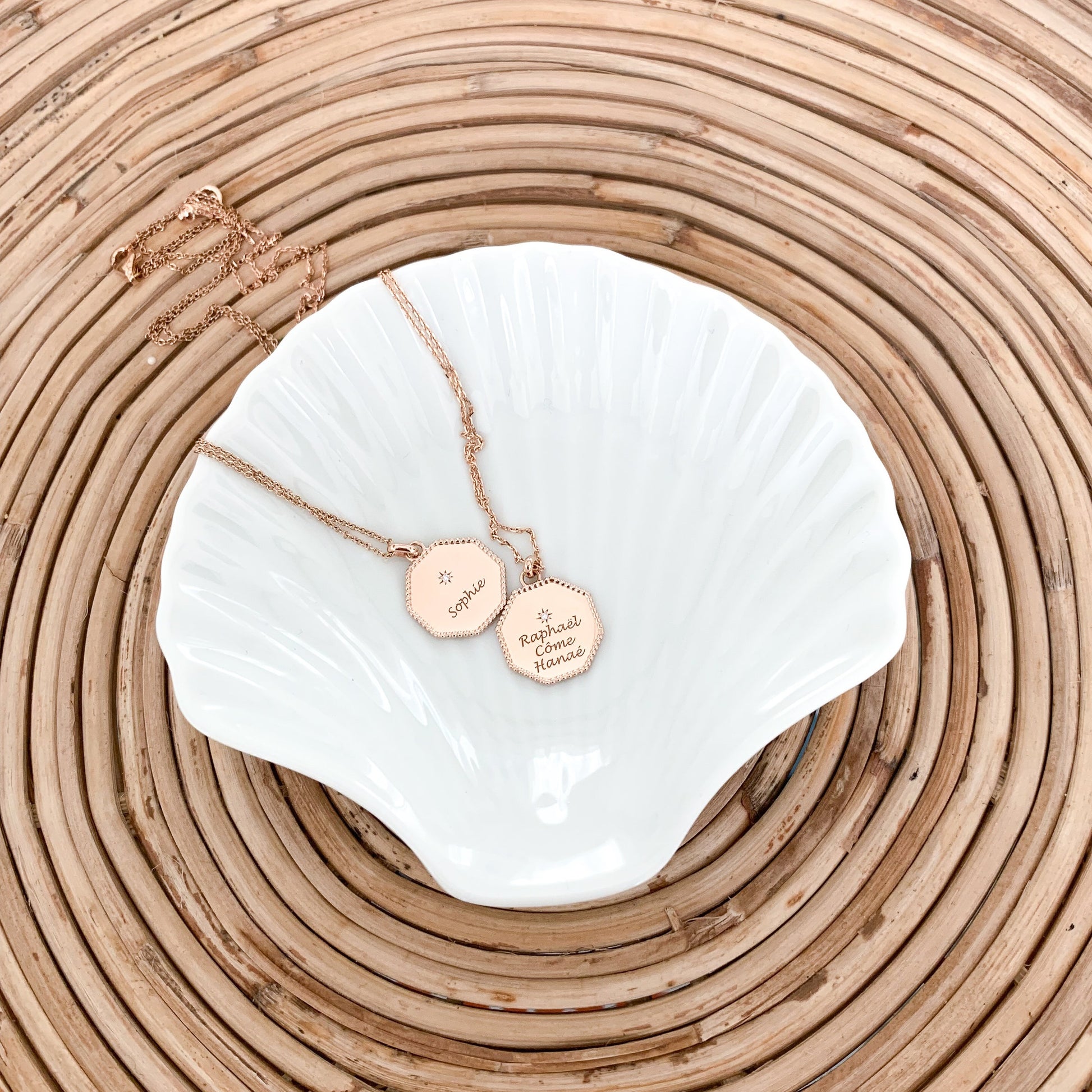 Médaille My Poinçon 22 perles d'or - Or 18 carats et diamant