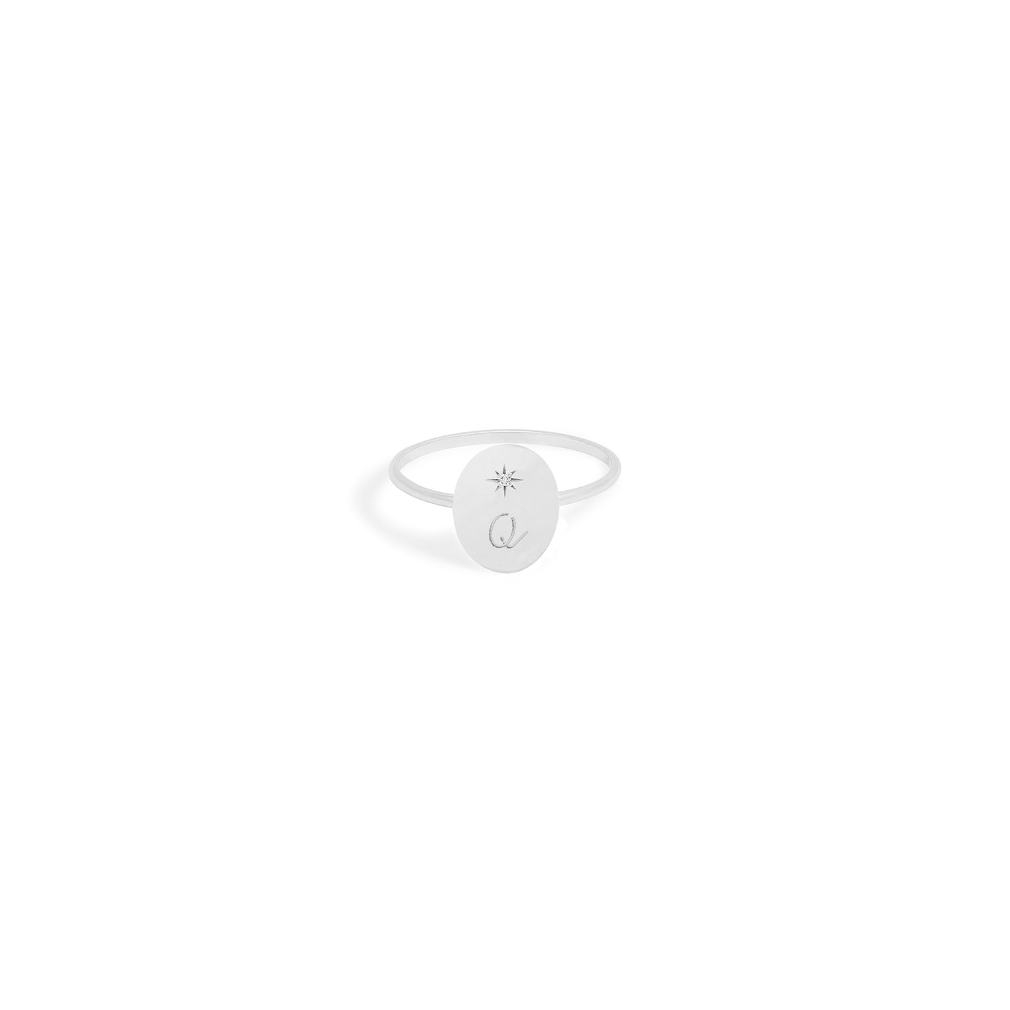 Delicate oval white gold 18 carats ring with a small diamond and engraved letter on medal bijou. - Bague Forget me not