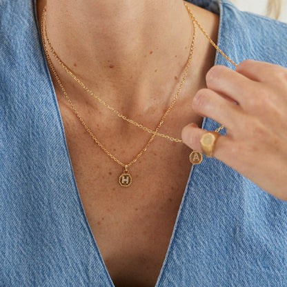 Médaille Alphabet perles d'or - Or 18 carats  et diamants