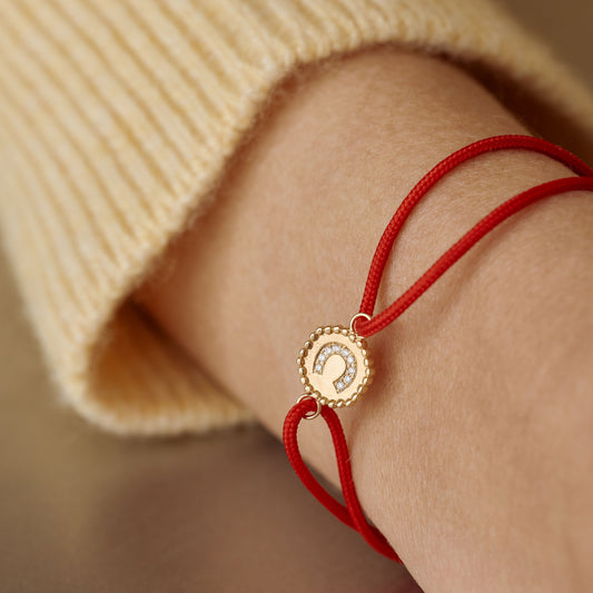 Bracelet cordon Alphabet perles d'or