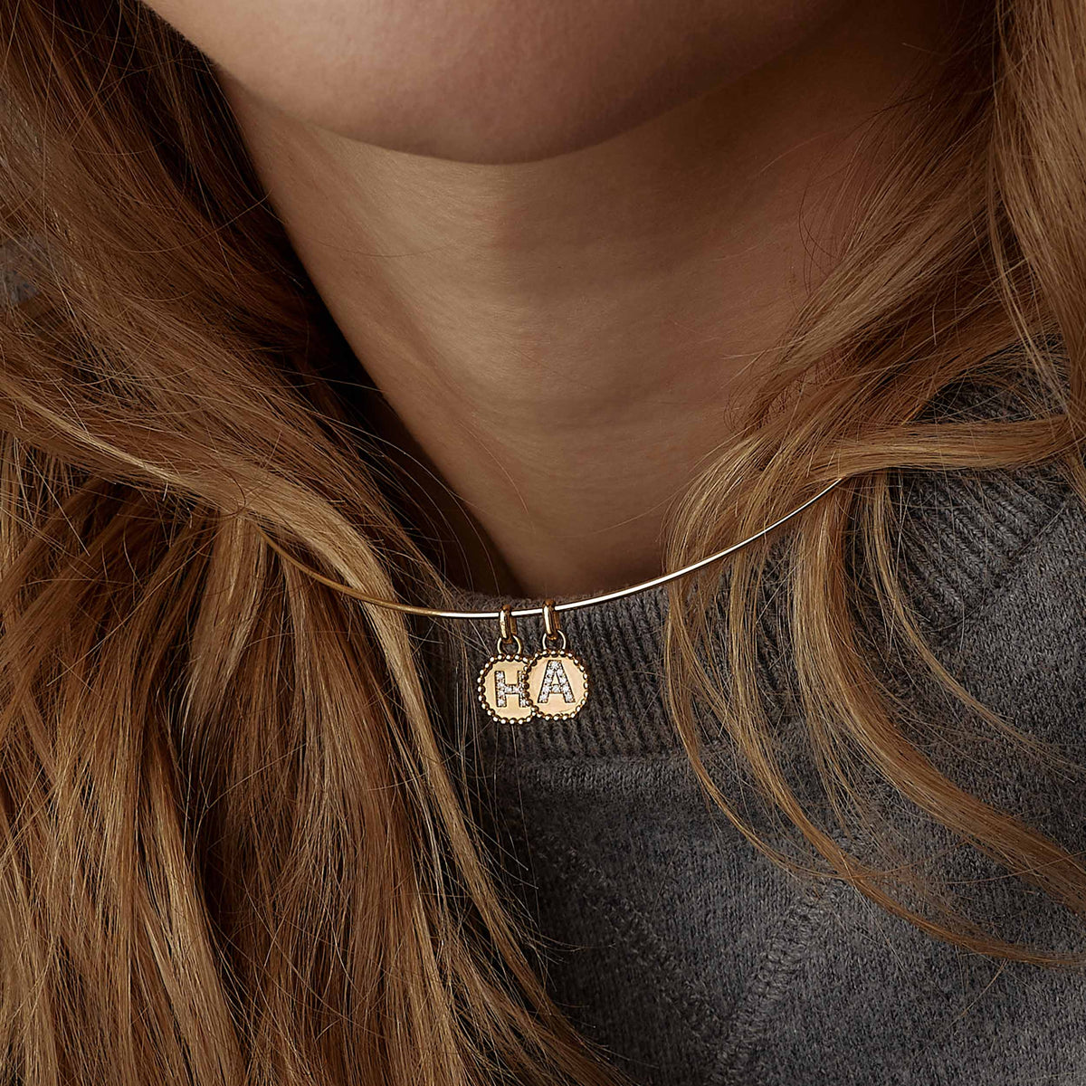 Collier Omega P 22