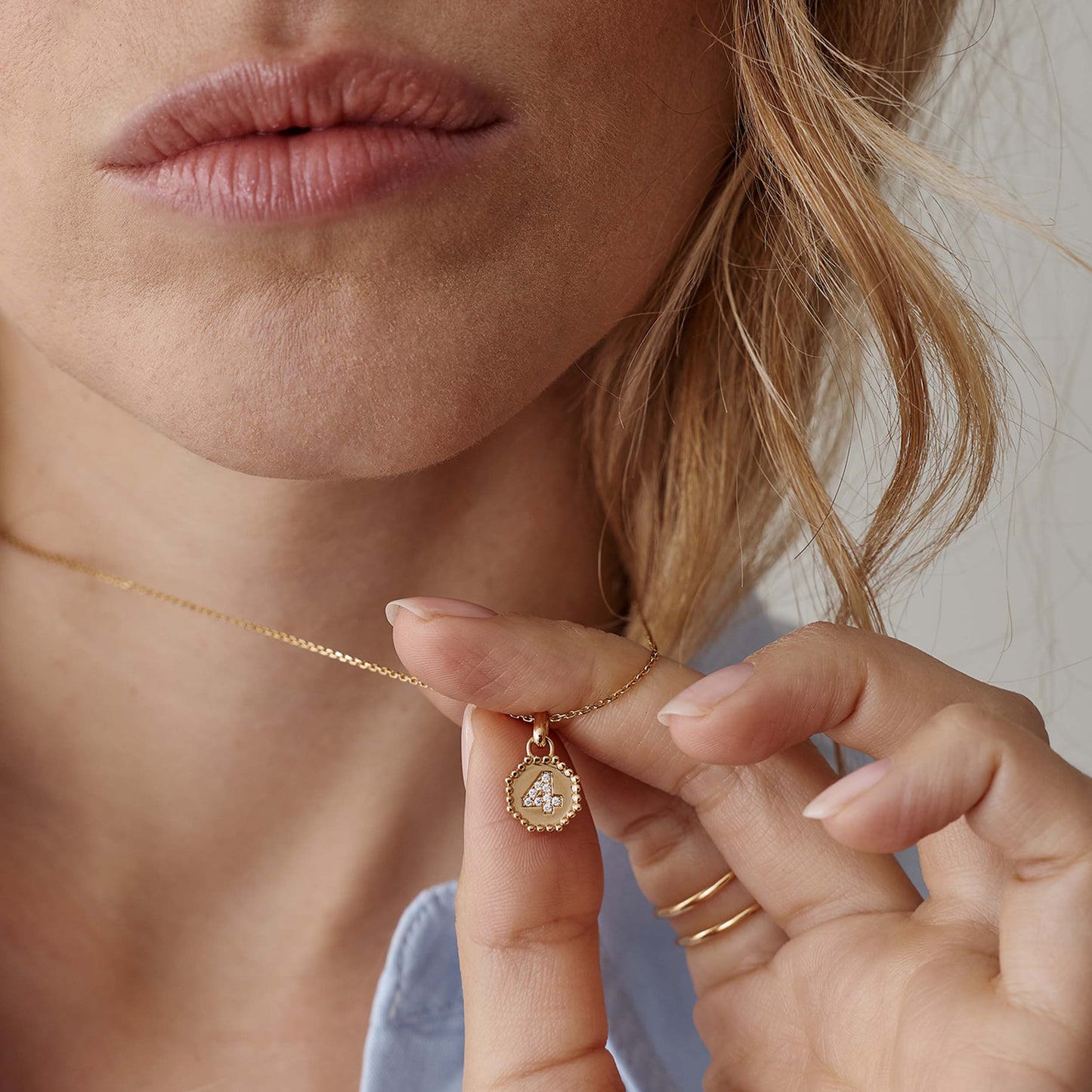 Médaille Numérologie perles d'or