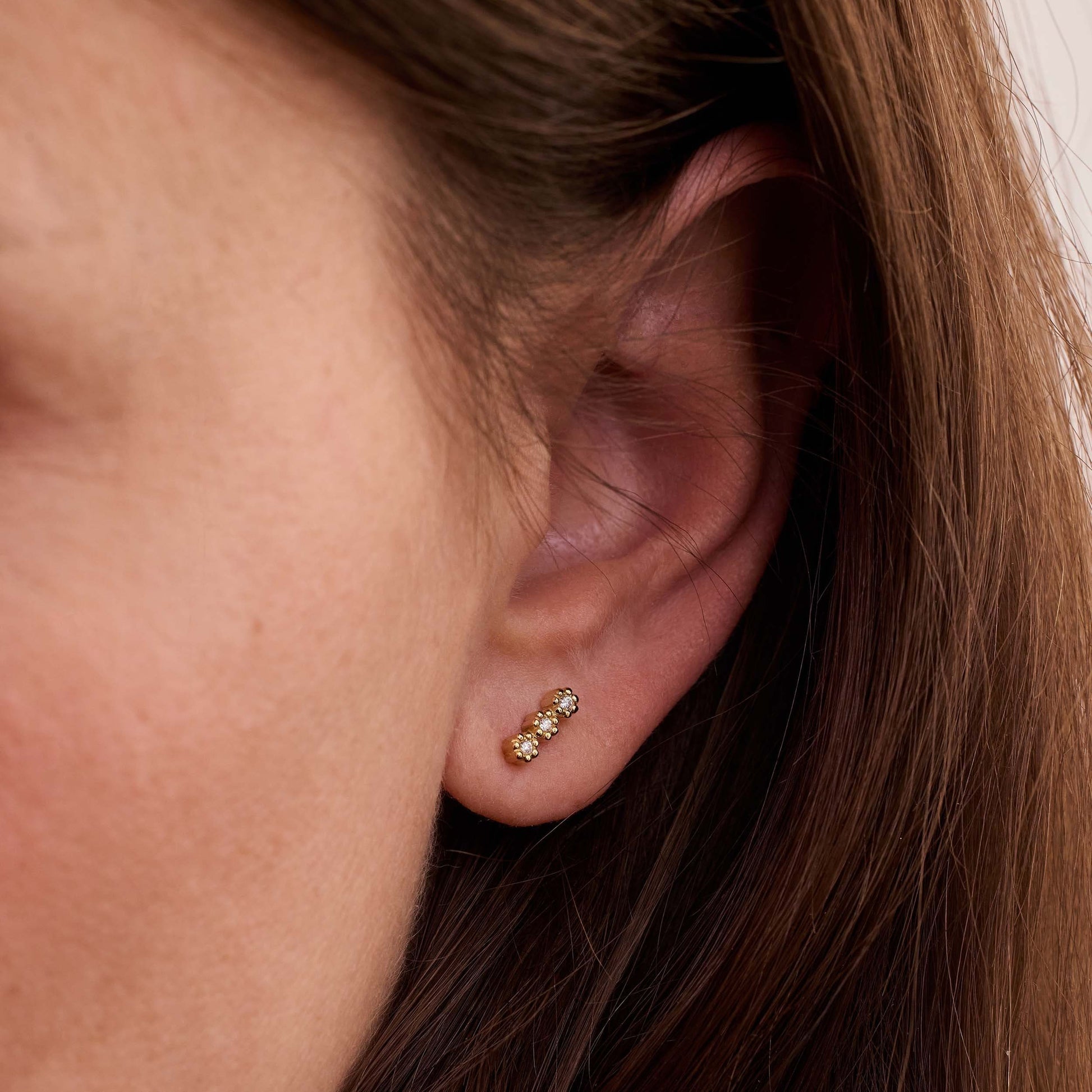 Puce d'oreille barrette Mini Marguerite - Or 18 carats et 3 diamants